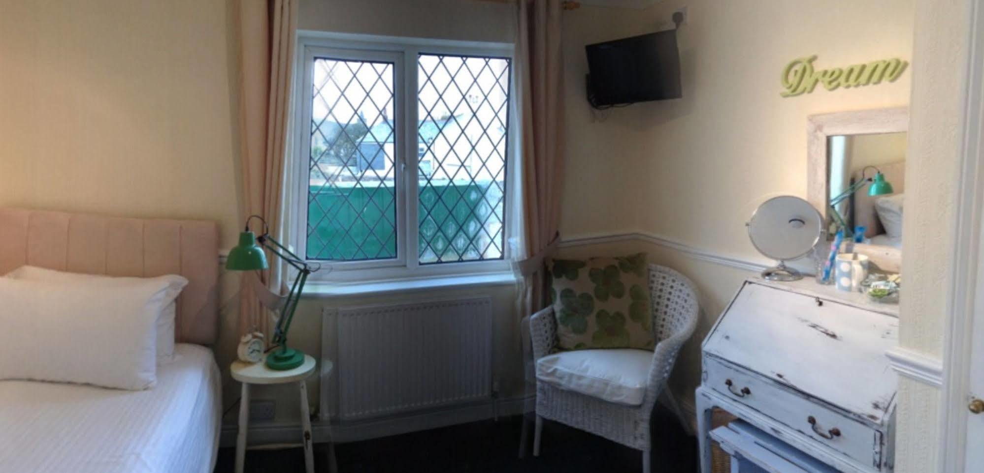 Green Apple Bed And Breakfast St Ives  Exterior photo
