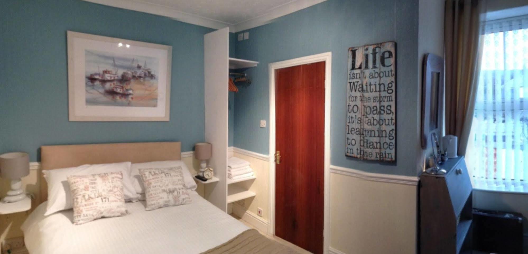 Green Apple Bed And Breakfast St Ives  Exterior photo